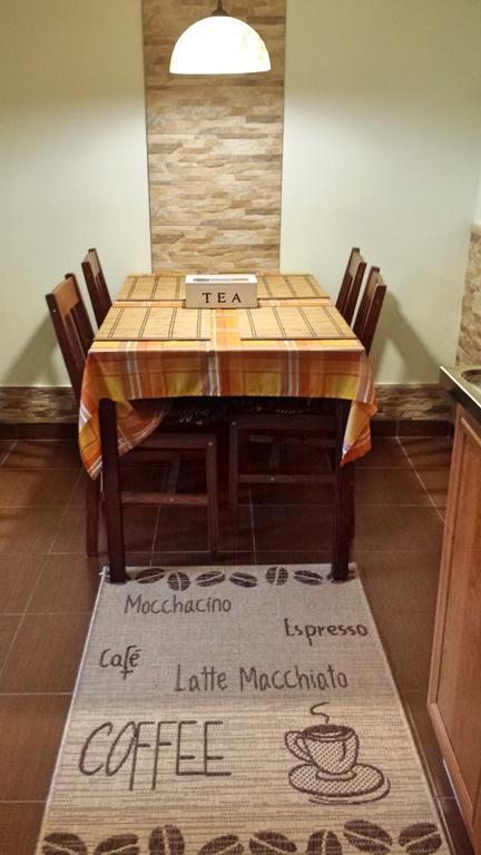 Virág Apartmanház Sopron Exterior foto