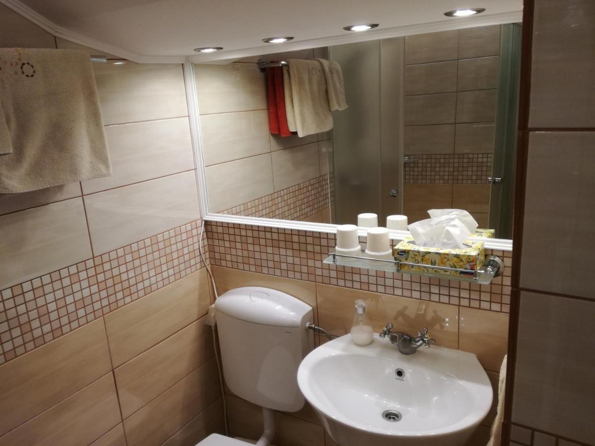Virág Apartmanház Sopron Exterior foto